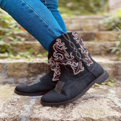 Embroidered Round Head Short Fashion Boots